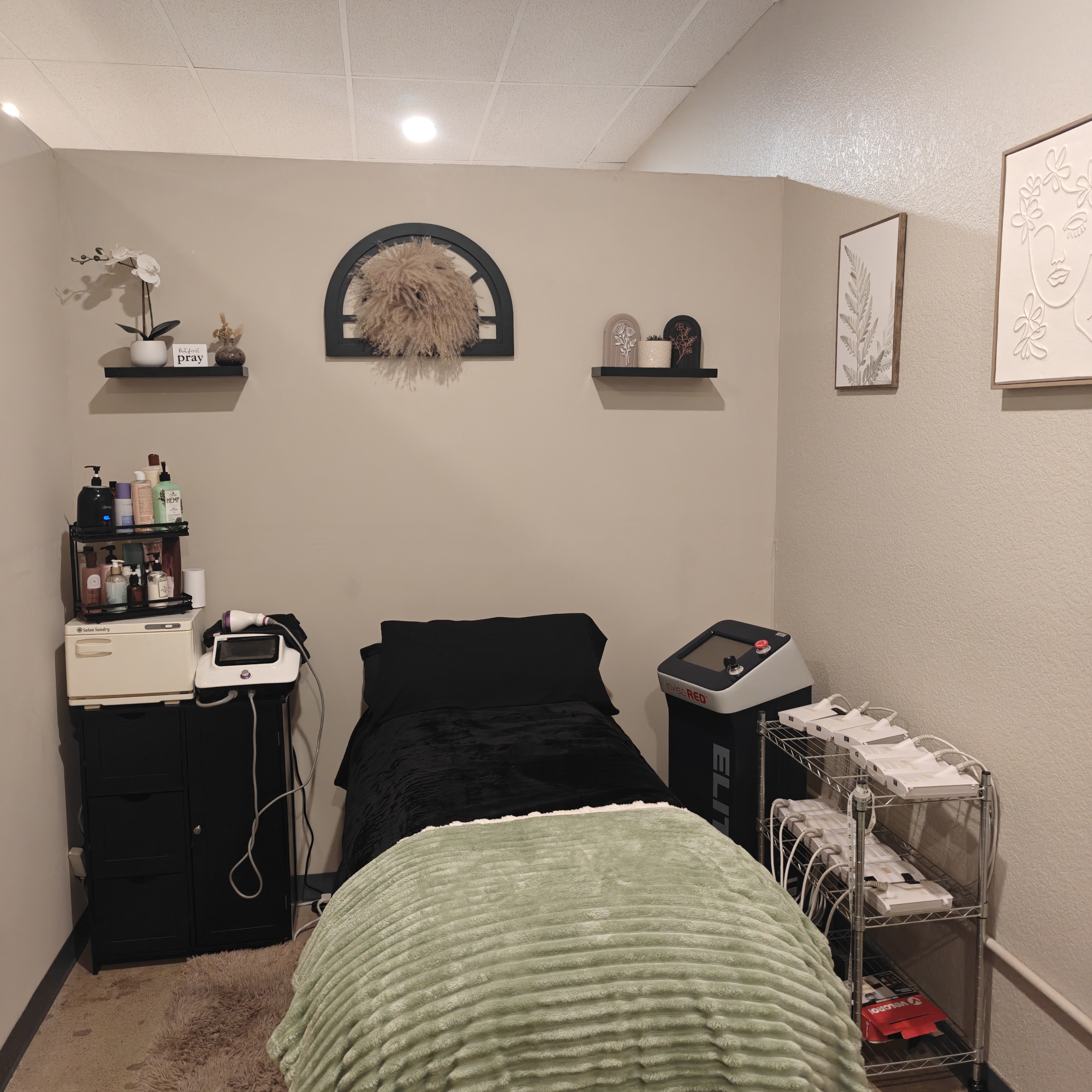 InvisaRed treatment room at Citrus & Sage Wellness in Redlands